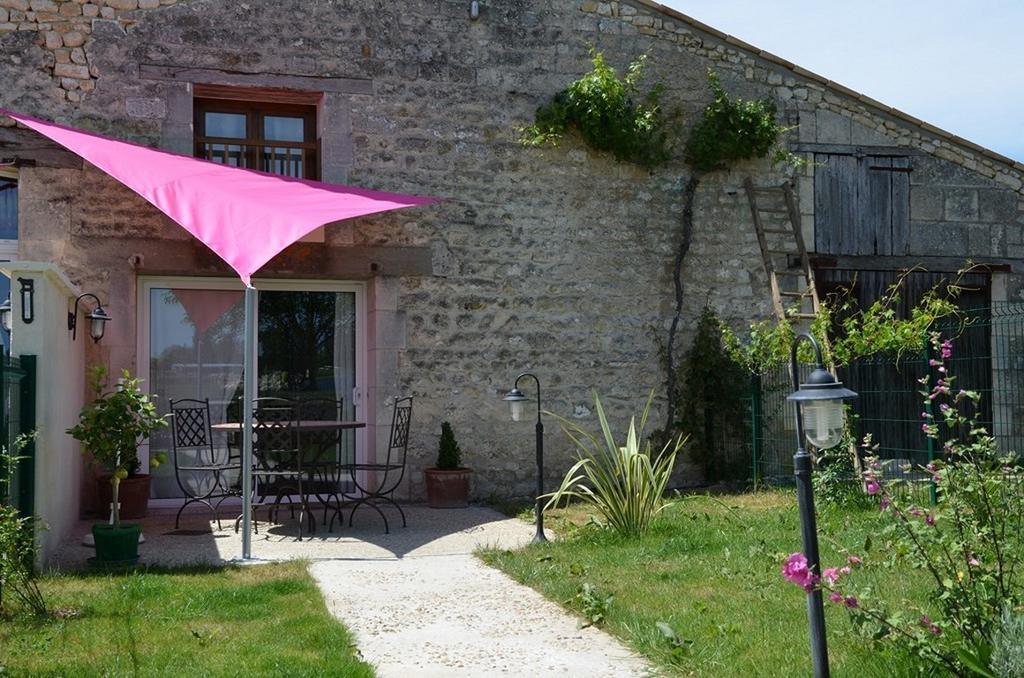 Les Gites Du Veau D'Or Ozillac Luaran gambar